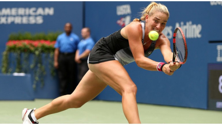 K&eacute;p forr&aacute;sa: https://www.costa-del-tennis.com/