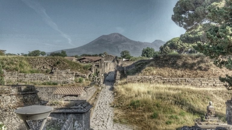 K&eacute;p forr&aacute;sa: https://viasat-history.hu