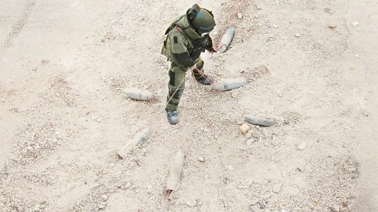 K&eacute;p forr&aacute;sa: www.filmcomment.com/