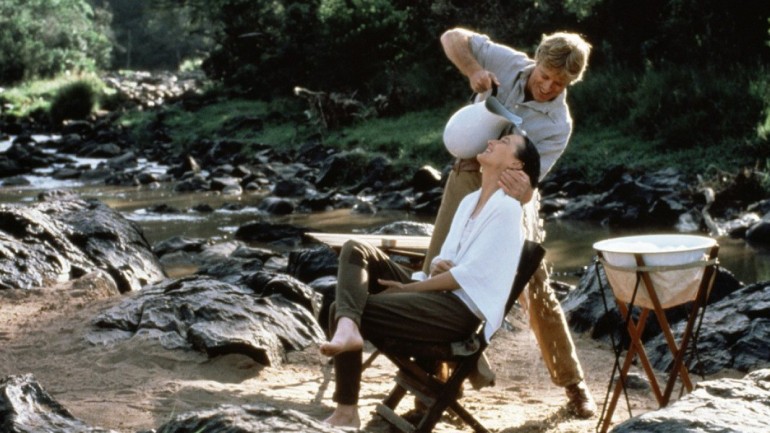  K&eacute;p forr&aacute;sa: http://www.darkhorizons.com/ 