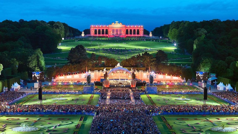 K&eacute;p forr&aacute;sa : www.wien.info