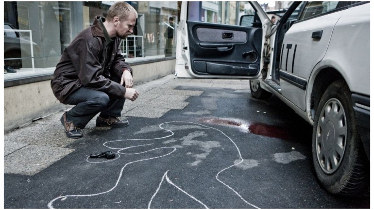   K&eacute;p forr&aacute;sa: http://www.bt.dk/