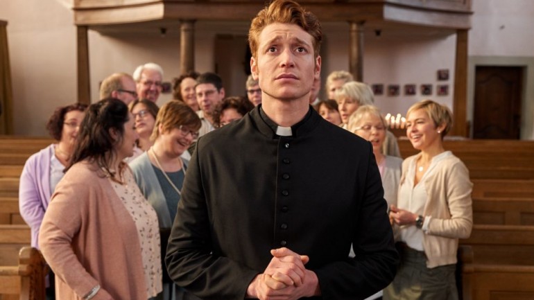   K&eacute;p forr&aacute;sa: www.starsontv.com/