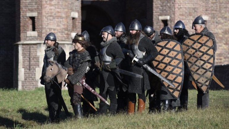 k&eacute;p forr&aacute;sa: Comedy Central  