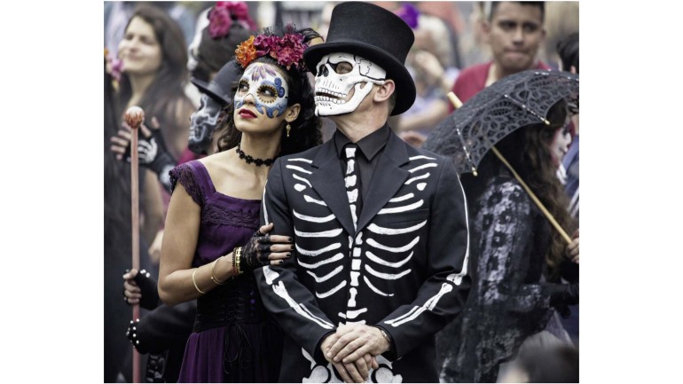 K&eacute;p forr&aacute;sa: http://forums.superherohype.com/